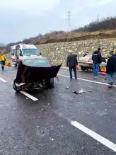 Domaniç'te Çarpışma: 3 Yaralı
