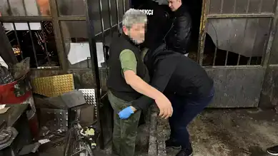 Kütahya Simav'da Sahte Alkol Baskını: 3 Gözaltı