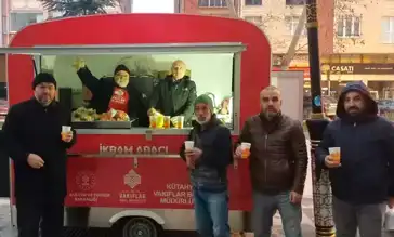 Kütahya'da Sıcak Çorba İkramı: Her Sabah Binlerce Kişiye