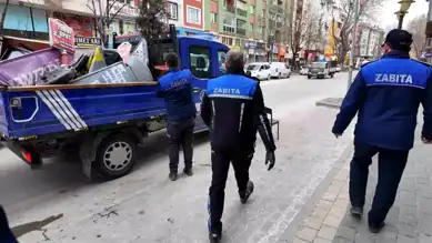 Kütahya'da Kaldırımlar İşgalden Temizlendi
