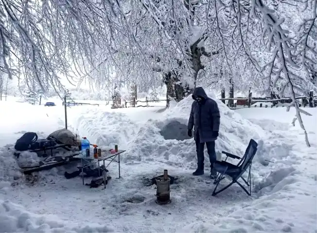 Kampçılar Domaniç'te İglo Yaptı!